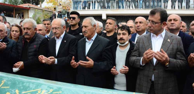 Kemal Kılıçdaroğlu’nun kardeşi Celal Kılıçdaroğlu son yolculuğuna uğurlandı 1 Kemal-Kılıçdaroğlu’nun-kardeşi-Celal-Kılıçdaroğlu-son-yolculuğuna-uğurlandı-