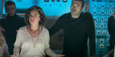 Kıvanç Tatlıtuğ ile Özge Özpirinçci yine aynı dizide