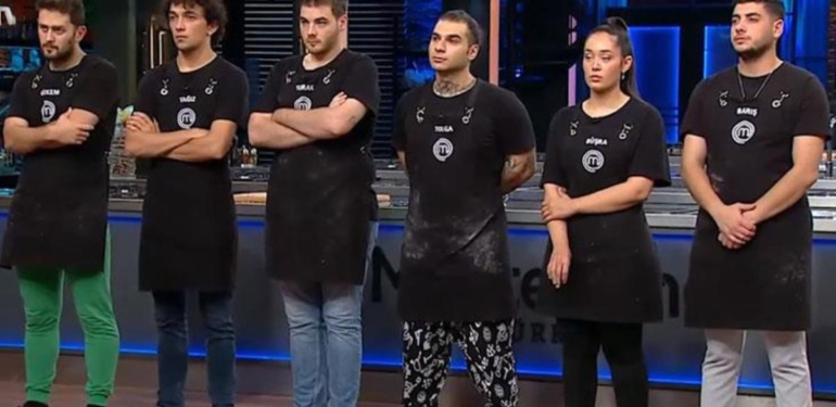 MasterChef Türkiye'de kim elendi? Yarışmaya veda eden isim gözyaşlarını tutamadı 6 MasterChef Türkiye'de kim elendi? Yarışmaya veda eden isim gözyaşlarını tutamadı