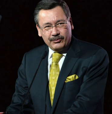 Melih Gökçek yine alay konusu oldu! 'TSK harekatı' diye oyun videosu paylaştı 8 Melih-Gökçek-yine-alay-konusu-oldu!-'TSK-harekatı'-diye-oyun-videosu-paylaştı