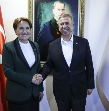 Meral Akşener’den Mansur Yavaş’a- Adaylık düşünüyorsanız çıkın biz de sizi destekleyelim