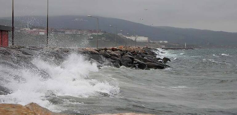Meteorolojiden 4 bölge için kuvvetli rüzgar uyarısı
