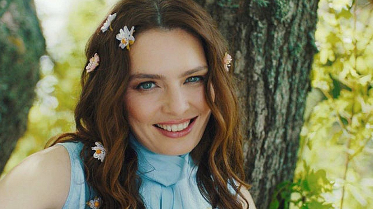 Nil Karaibrahimgil’den şaşırtan çıkış: İkinci el kıyafetler tercih ediyorum 4 Nil Karaibrahimgil’den şaşırtan çıkış- İkinci el kıyafetler tercih ediyorum