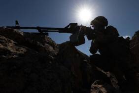 Pençe-Kilit-Operasyonu-bölgesinde-bir-asker-şehit-oldu
