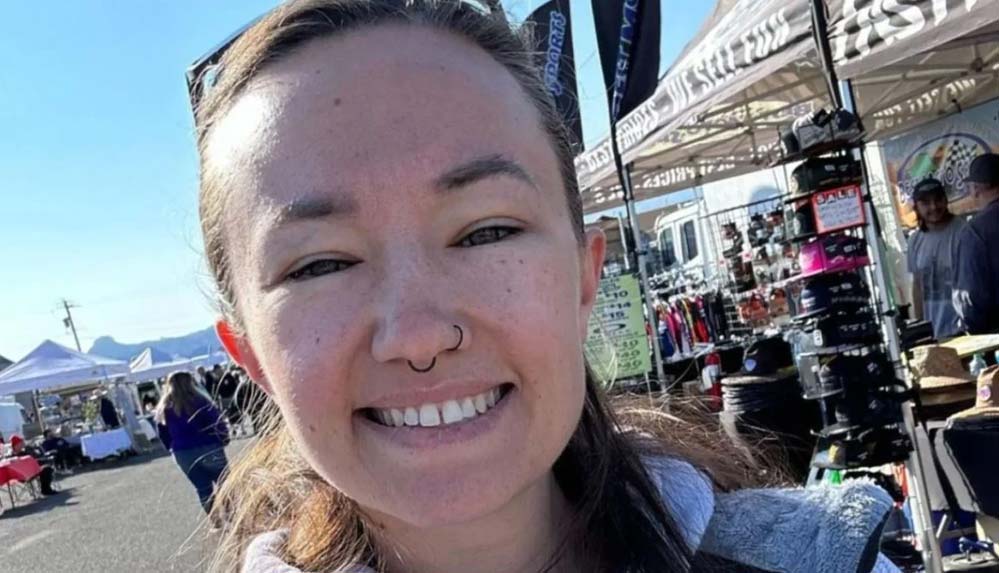 Porno yüzünden işini kaybeden öğretmen, OnlyFans'ten de kovuldu 3 Porno yüzünden işini kaybeden öğretmen, OnlyFans'ten de kovuldu