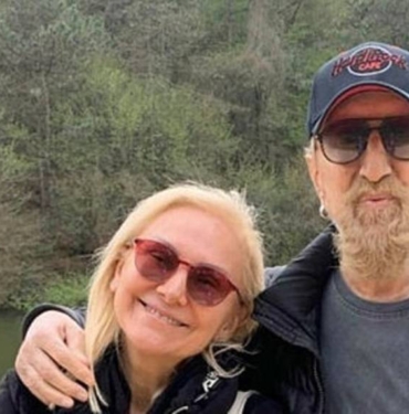 Sanatçı Zeliha Sunal'ın eşi Nazmi Sunal hayatını kaybetti 10 Sanatçı Zeliha Sunal'ın eşi Nazmi Sunal hayatını kaybetti