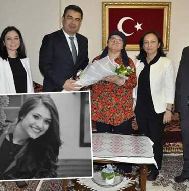 Şehit öğretmen Aybüke Yalçın'ın annesi Öğretmenler Günü'nde unutulmadı 7 Şehit-öğretmen-Aybüke-Yalçın'ın-annesi-Öğretmenler-Günü'nde-unutulmadı