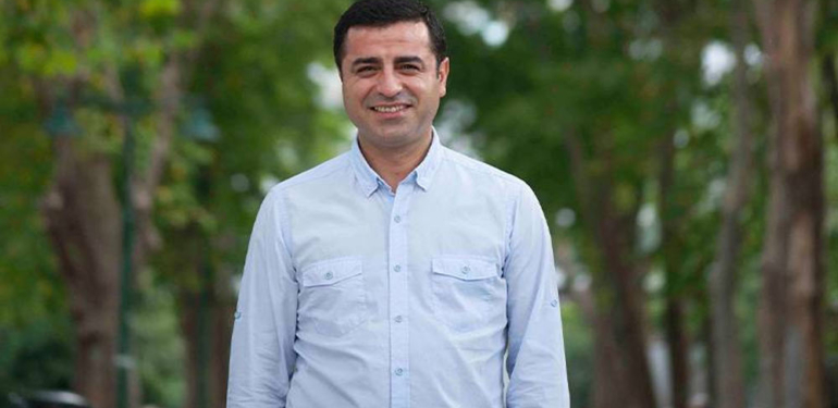 Selahattin Demirtaş: Sözümüz sözdür; mutlaka kazanacağız, hep birlikte kazanacağız 1 Selahattin-Demirtaş--Sözümüz-sözdür;-mutlaka-kazanacağız,-hep-birlikte-kazanacağız-