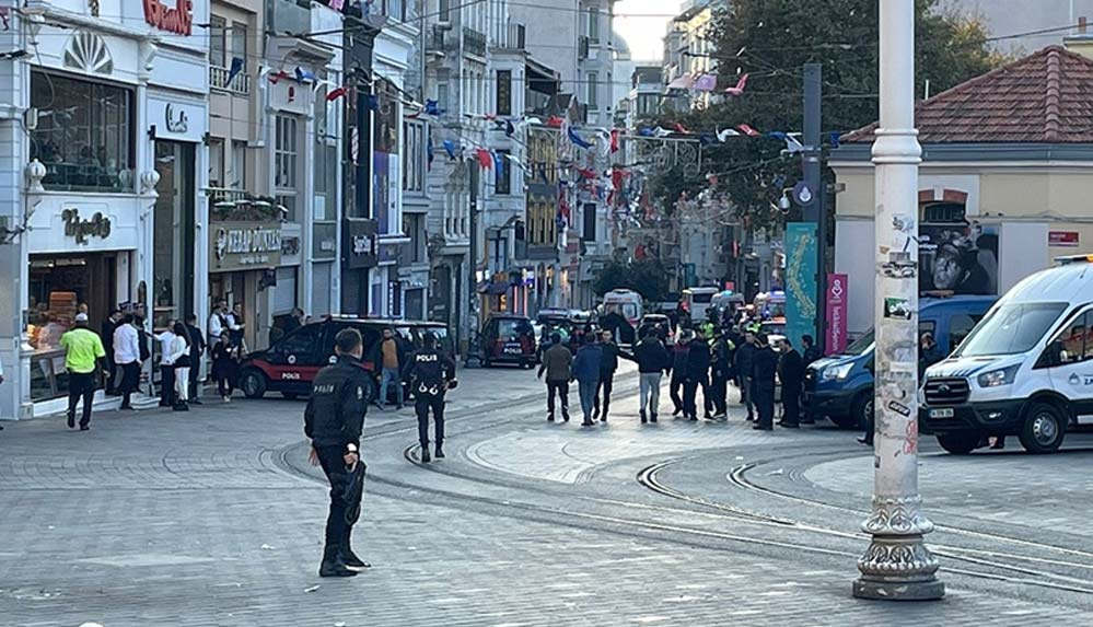 İstiklal Caddesi'ndeki patlamada 6 kişi hayatını kaybetti, 53 kişi yaralandı