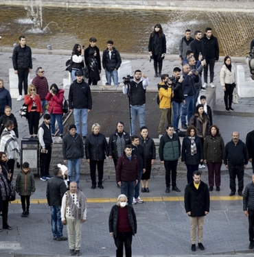 Türkiye'de 9'u 5 geçe hayat durdu- Büyük Önder Atatürk'ü anıyoruz