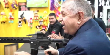 Ümit-Özdağ,-Süleyman-Soylu'yu-duyunca-makineli-istedi