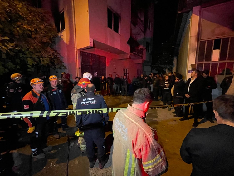 Bursa’da yangın faciası: 8’i çocuk 9 kişi yaşamını yitirdi