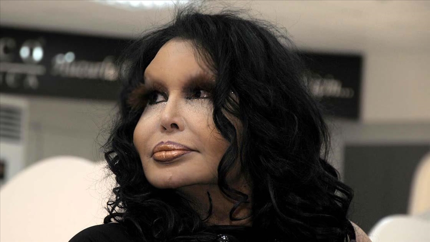 cami müezzinini evine çağıran Bülent Ersoy ders verdi