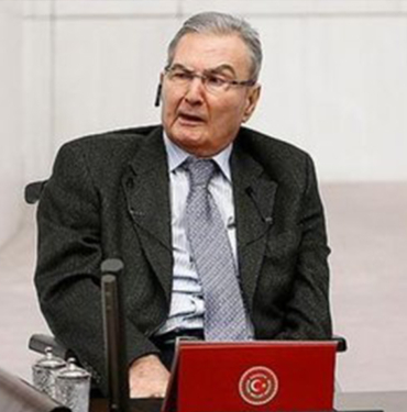 Deniz Baykal CHP'den istifa mı edecek? İlk açıklama geldi 9 deniz baykal