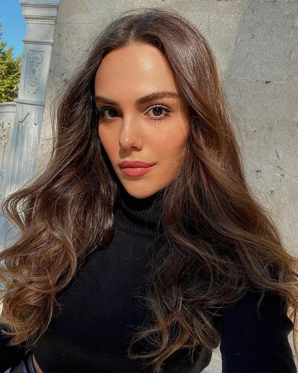 Üç Kız Kardeş dizisinin Türkan’ı Özgü Kaya kimdir? Özgü Kaya kaç yaşında, nereli?