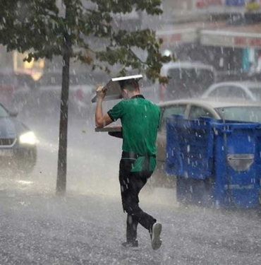 8-Aralık-2022-hava-durumu-raporu--Meteoroloji'den-İstanbul-dahil-pek-çok-kent-için-sağanak-yağış-uyarısı