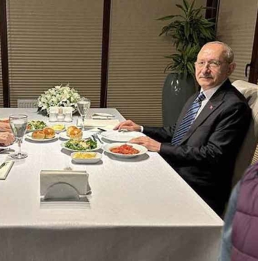 AKP'li belediye meclisi üyesinden Akşener ve Kılıçdaroğlu görüşmesine skandal yorum: Umarım bu geceki birliktelikten kaset çıkmaz! 2 AKP'li-belediye-meclisi-üyesinden-Akşener-ve-Kılıçdaroğlu-görüşmesine-skandal-yorum--Umarım-bu-geceki-birliktelikten-kaset-çıkmaz!