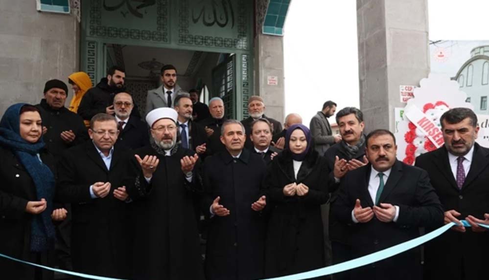 Ali Erbaş cami açılışında 'amel defteri kapanmayacak olanlar'ı açıkladı