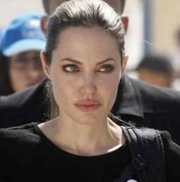 Angelina Jolie, BM İyi Niyet Elçiliği görevinden ayrılacak 7 Angelina-Jolie,-BM-İyi-Niyet-Elçiliği-görevinden-ayrılacak-