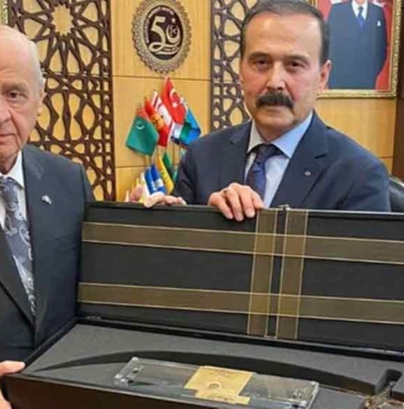 Bahçeli'nin 'kahraman' ilan ettiği Kürşad Yılmaz'dan BİM CEO'suna tehdit: Tuttuğunuz köşe başları mezarınız olur 5 Bahçeli'nin-'kahraman'-ilan-ettiği-Kürşad-Yılmaz'dan-BİM-CEO'suna-tehdit--Tuttuğunuz-köşe-başları-mezarınız-olur