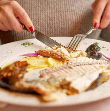 Balık-yerken-dikkat!-Boğaza-takılan-kılçık-nasıl-çıkar-1