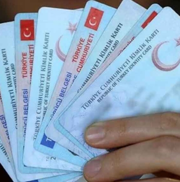 Bankalarda-yeni-dönem--Yeni-kimlik-olmadan-işlem-yapılamayacak!