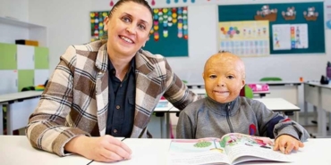 Bebek-arabasında-yanan-Ahmet-zor-günleri-atlattı--Hayali-Beşiktaşlı-futbolcularla-tanışmak