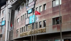 Beşiktaş Belediyesi’ne rüşvet operasyonu! Eski başkan Murat Hazinedar aranıyor