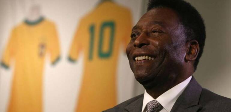 Brezilyalı efsane futbolcu Pele hayatını kaybetti