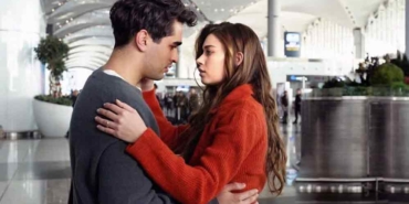 Bu sahne reyting rekoru kırmıştı- Yalı Çapkını’ndaki yeni öpüşme sahnesi sızdı!