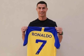 Cristiano-Ronaldo-tarihe-geçti--Yıllık-maaşı-en-yüksek-sporcu-olacak