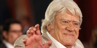 Cüneyt-Arkın'ın-hesabından-yapılan-paylaşım-hayranlarının-yüreğini-sızlattı--Şimdi-hayallere-sarılıyorum