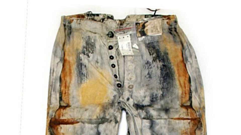 Dünyanın bilinen 'en eski kot pantolonu' 2.1 milyon TL’ye satıldı