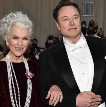 Elon Musk'ın annesi Maye Musk, Türk Kahvesi markasının reklam yüzü oldu 7 Elon-Musk'ın-annesi-Maye-Musk,-Türk-Kahvesi-markasının-reklam-yüzü-oldu-