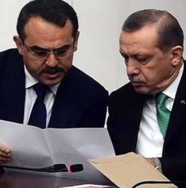 Eski AKP'li bakandan Erdoğan’a videolu gönderme! 'Sabır taşı çatladı' 9 Eski-AKP'li-Bakandan-Erdoğan’a-videolu-gönderme!-'Sabır-taşı-çatladı'-
