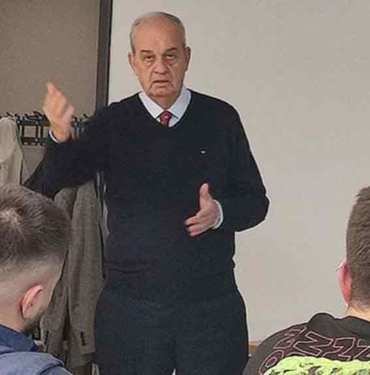 Eski Genelkurmay Başkanı İlker Başbuğ, üniversitede ‘liderlik’ dersi vermeye başladı 9 Eski-Genelkurmay-Başkanı-İlker-Başbuğ,-üniversitede-‘liderlik’-dersi-vermeye-başladı-