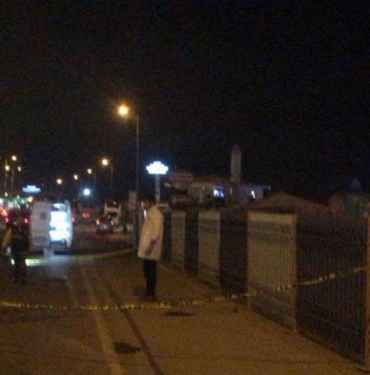 Pitbullu saldırganlara ateş edip bir kişiyi öldüren polis tutuklandı 4 Fatih'te-'pitbullu-saldırı'da-bir-kişinin-ölümüne-neden-olan-polis-tutuklandı-