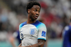 İngiliz-yıldız-futbolcu-Raheem-Sterling'in-ailesine-silahlı-soygun!-Katar’dan-ayrıldı