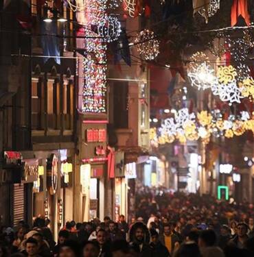 İstanbul Valiliği'nden yılbaşında alınacak güvenlik tedbirleri açıklaması 5 İstanbul-Valiliği'nden-yılbaşında-alınacak-güvenlik-tedbirleri-açıklaması