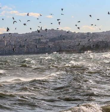 İstanbul ve İzmir’de vapur seferleri iptal edildi 5 İstanbul-ve-İzmir’de-vapur-seferleri-iptal-edildi
