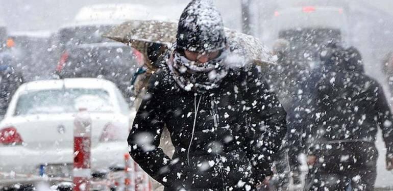 İstanbul’da Soğuk Hava Alarmı: İzlanda Kışı Kapıyı Çaldı!