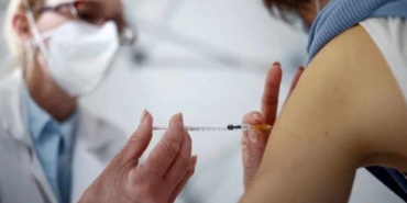 Koronavirüs-aşısı-diye-binlerce-kişiye-tuzlu-su-enjekte-etti!-Mahkemeden-skandal-karar