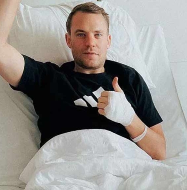 Alman kaleci Manuel Neuer kayak yaparken bacağını kırdı! 2 Manuel-Neuer-kayak-yaparken-bacağını-kırdı!