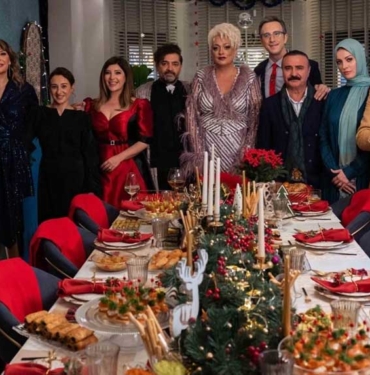 Merakla-bekleniyordu--Gülse-Birsel'in-Yılbaşı-Gecesi'nin-ilk-fragmanı-yayında