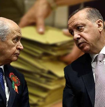 Metropoll’ün son anketinden çarpıcı sonuç: Cumhur İttifakı’nın oyu aylar sonra düşüşe geçti 7 Metropoll’ün-son-anketinden-çarpıcı-sonuç--Cumhur-İttifakı’nın-oyu-aylar-sonra-düşüşe-geçti