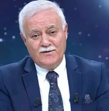 "Hocamız için dua talep ediyoruz" diyerek duyuruldu: Nihat Hatipoğlu hastaneye kaldırıldı 3 Nihat-Hatipoğlu-dede-oldu!-Torununa-verdiği-isim-dikkat-çekti-