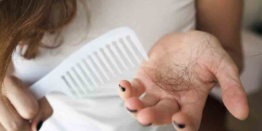 Saç-dökülmesinin-sebebi-ne--Bu-yöntem-ile-saç-dökülmesini-tersine-çevirebilirsiniz!