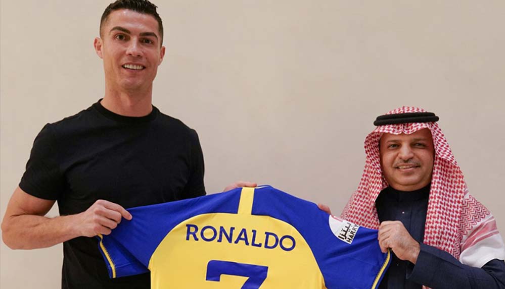 Son dakika... Cristiano Ronaldo resmen Al Nassr'da!