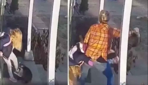 Sosyal medya bu videoyu konuşuyor! Kahraman anne, kızını vahşi rakun saldırısından böyle kurtardı