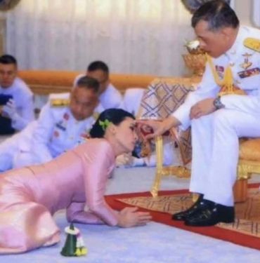 Tayland'da-Kral-ve-Kraliçe'den-kötü-haber